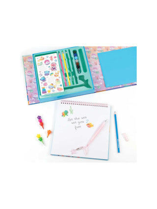 Aquatic Artist Drawing Set